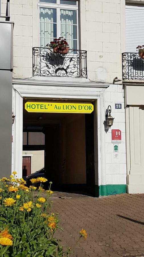 Hotel Au Lion D'Or Nogent-le-Rotrou Exteriör bild